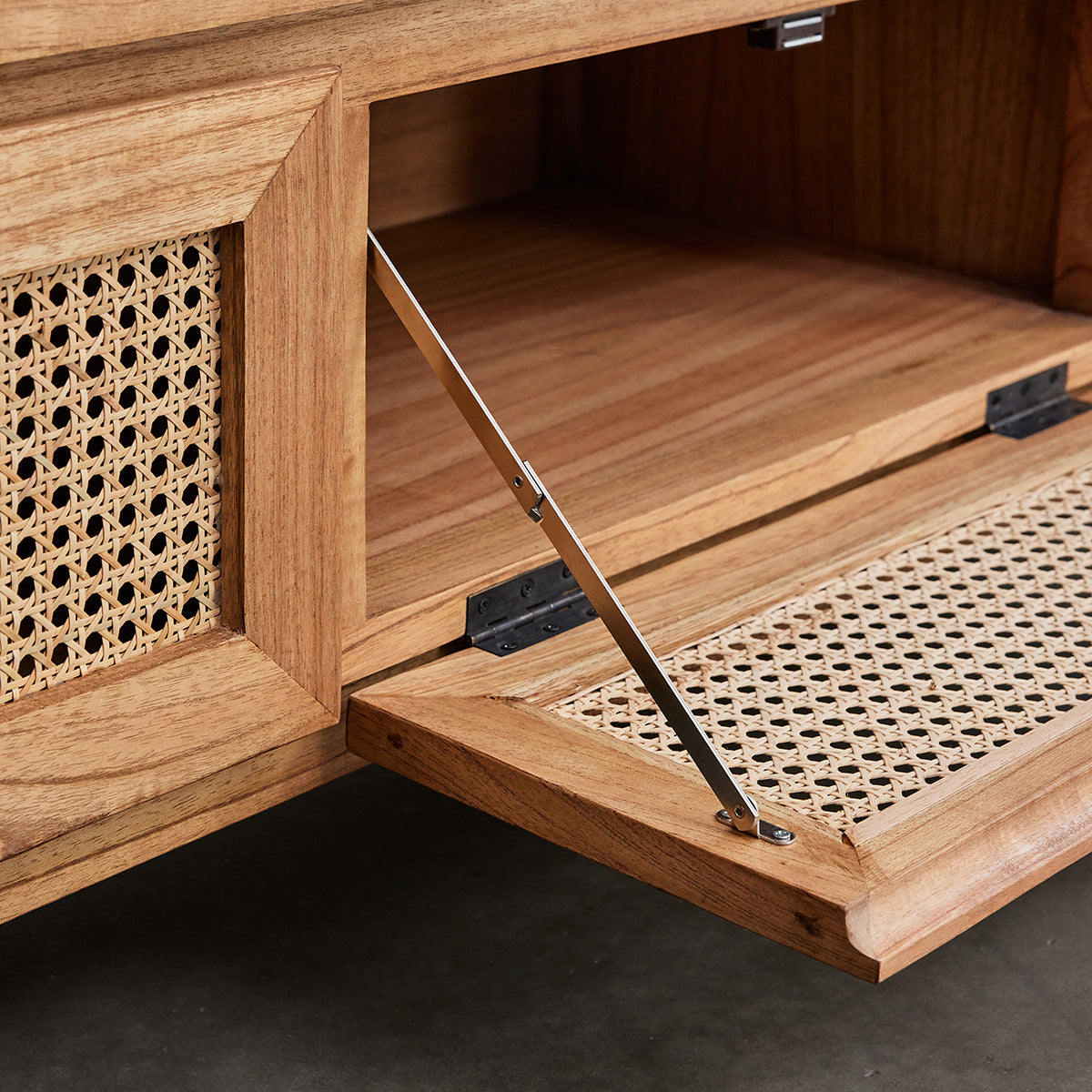 ISÉE - Meuble TV en mindi massif et cannage 160 cm