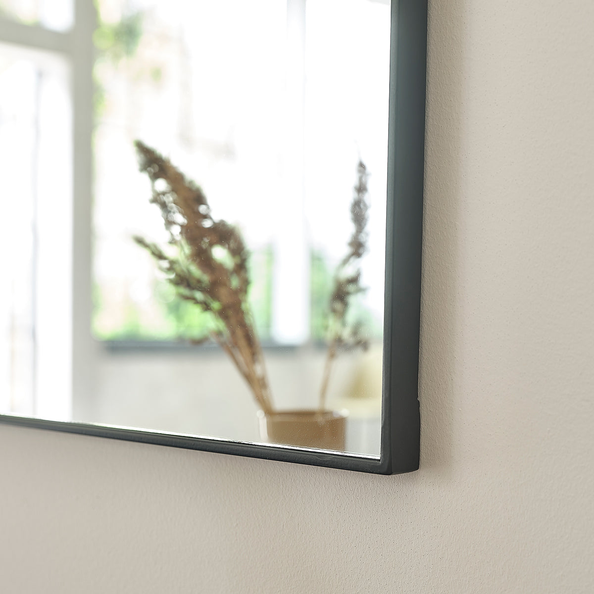 OLIVIA - Miroir en métal noir rectangulaire 70x50 cm