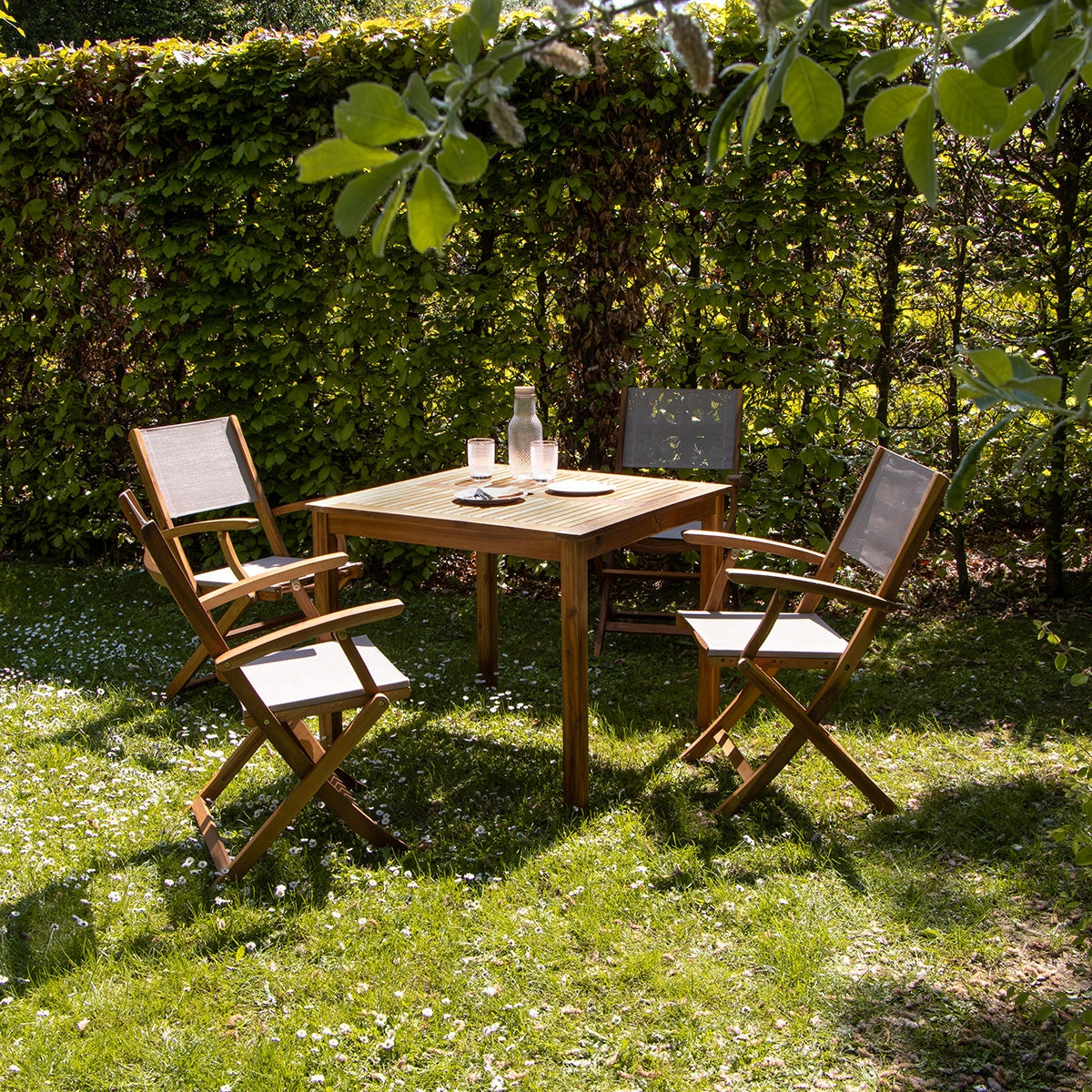 HANOÏ - Gartenlounge massive Akazie und grauem Texilene 4 Sitze