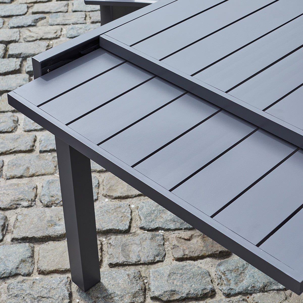 MODULO - Ausziehbare Gartenlounge aus Aluminium 4/8-Sitzer