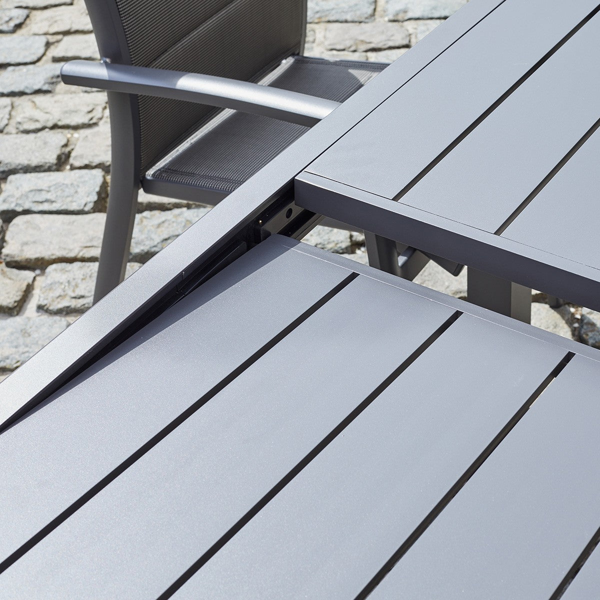 MODULO - Ausziehbare Gartenlounge aus Aluminium 4/8-Sitzer