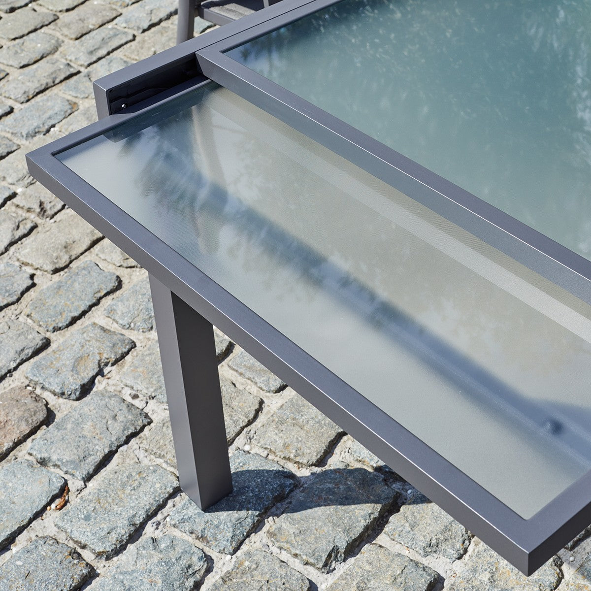 5013A-salon_de_jardin_en_aluminium_gris_extensible_4_8_pers-04.jpg