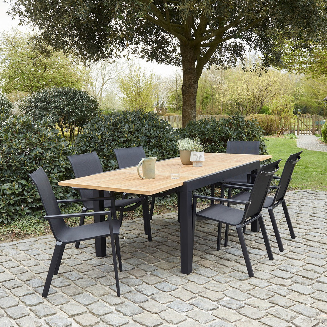 BALITECK - Gartenlounge aus massivem Teakholz und 6/10 Sitzplätze