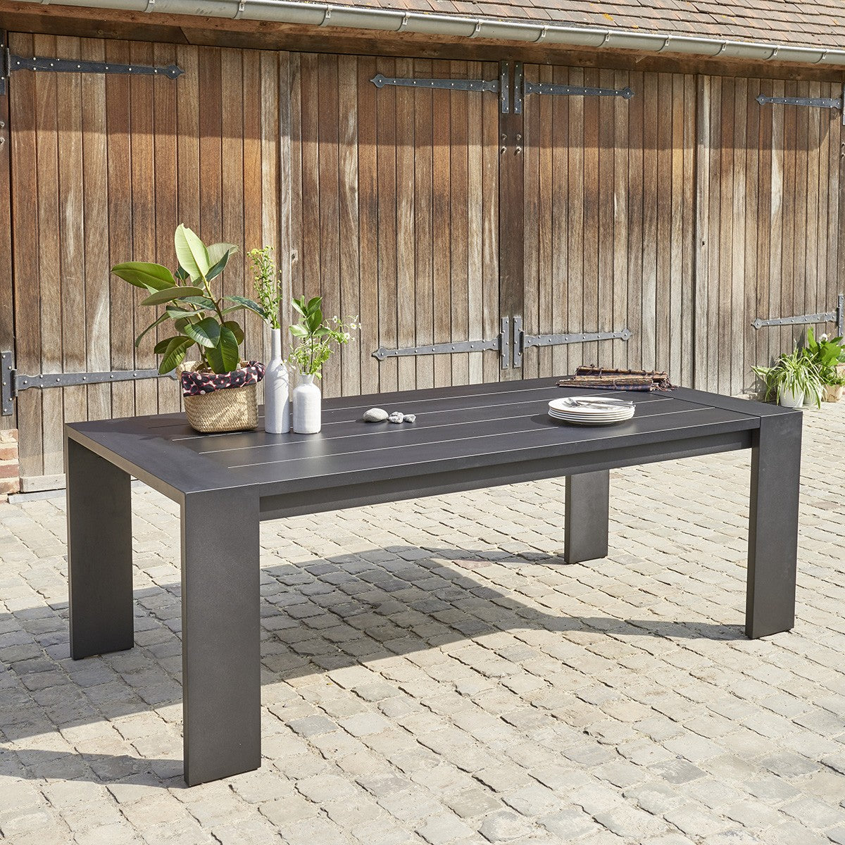 IBIZA - Gartentisch aus schwarzem Aluminium 6-Sitzer