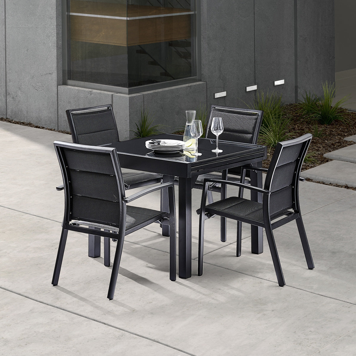 MODULO - Ausziehbarer Gartentisch aus schwarzem Aluminium 4/8-Sitzer