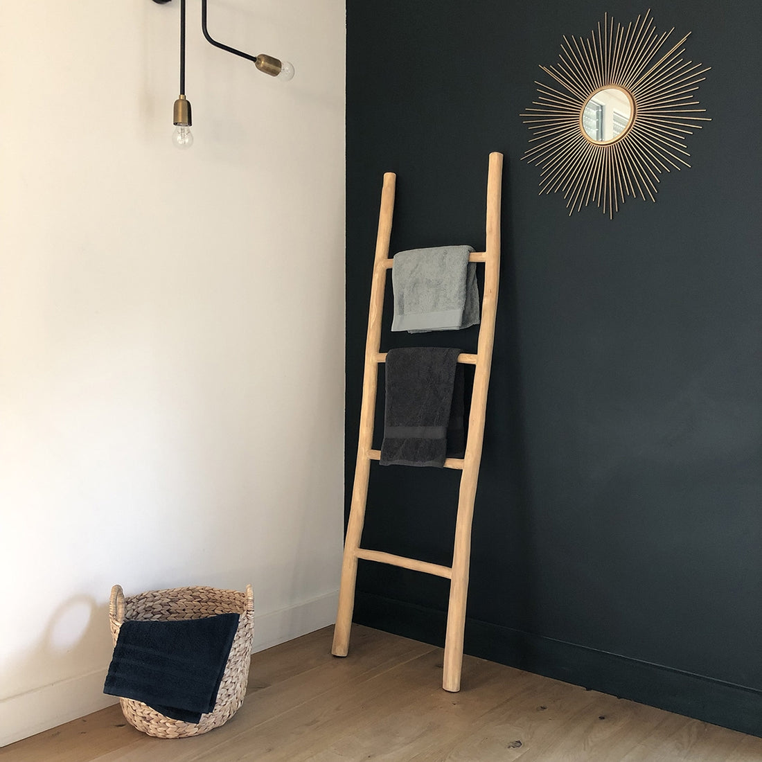 CLARA - Handtuchhalter-Leiter aus Teakholz 150 cm