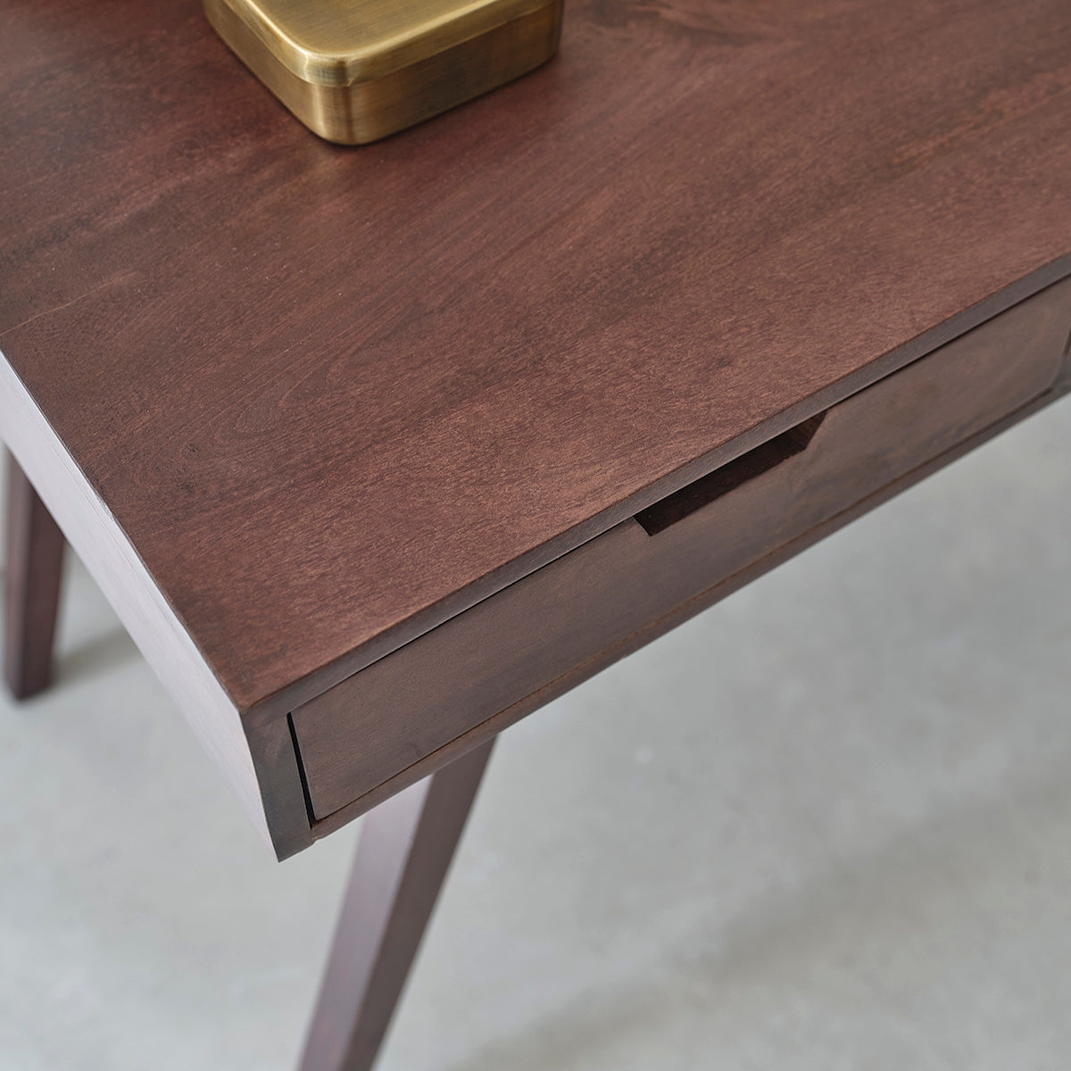 BRUNE - Schreibtisch aus massivem Mangoholz 120 cm 