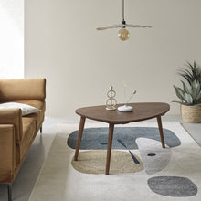 Couchtisch aus massivem Mindy mit Nussbaum-Oberfläche 100 cm