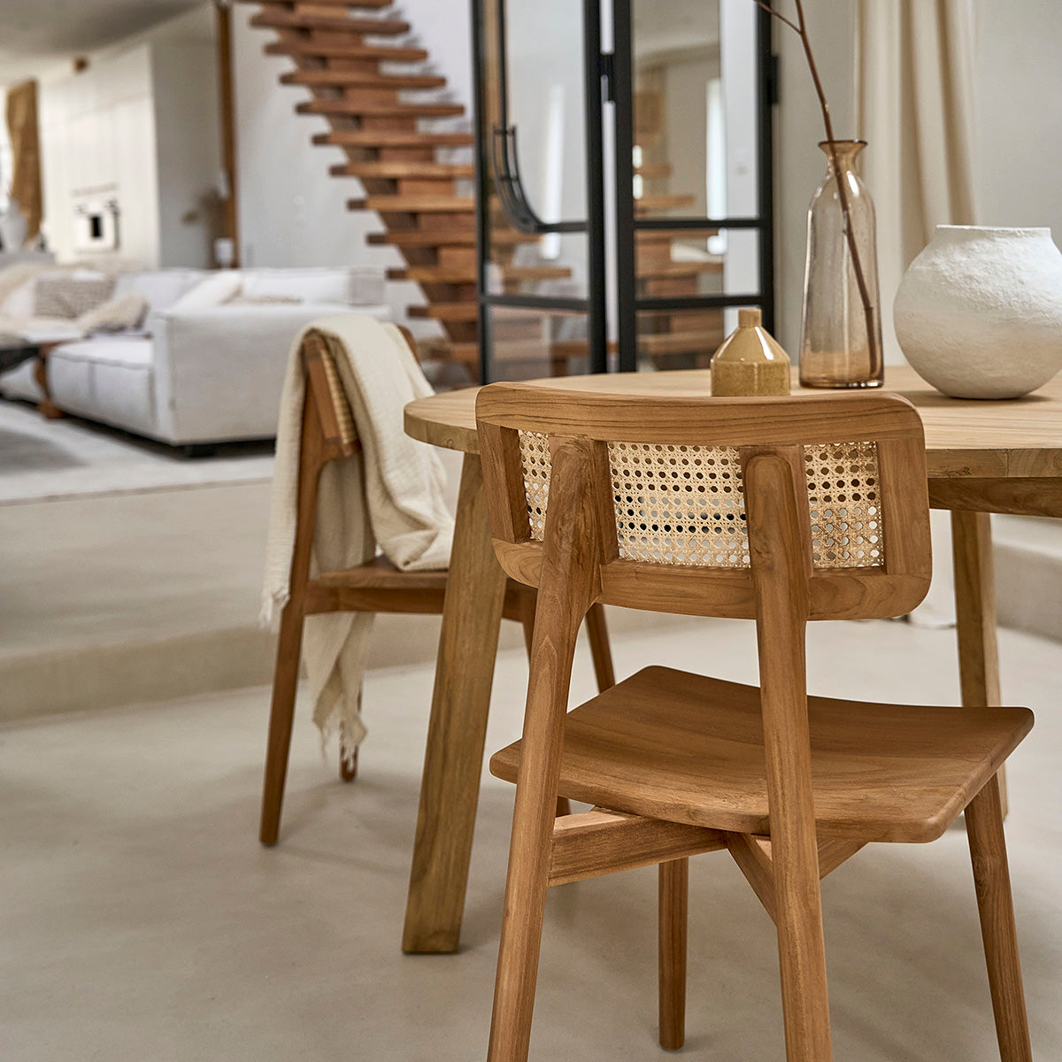 SIXTINE - 2er-Set Stühle aus massivem Teakholz und Rohrgeflecht