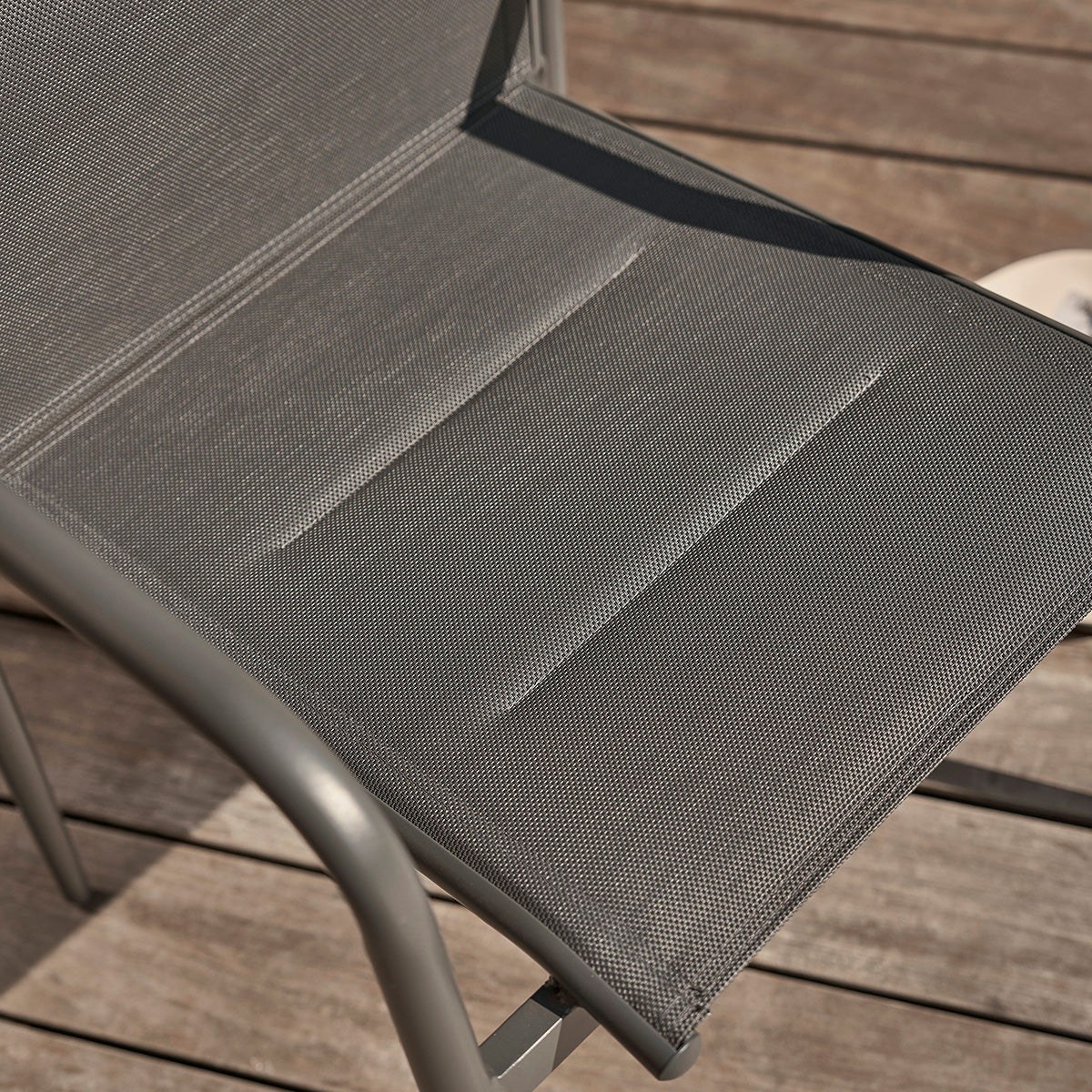 LAGON - Sessel aus Aluminium und grauem Textilene (Set von 2)