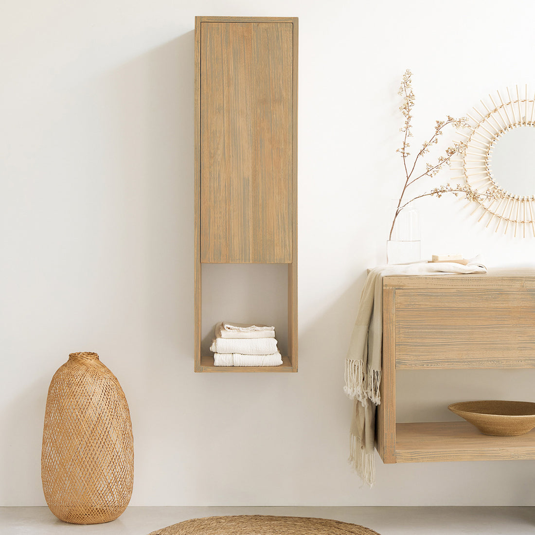 CALI - Hängende Badezimmersäule aus Gummibaumholz 120