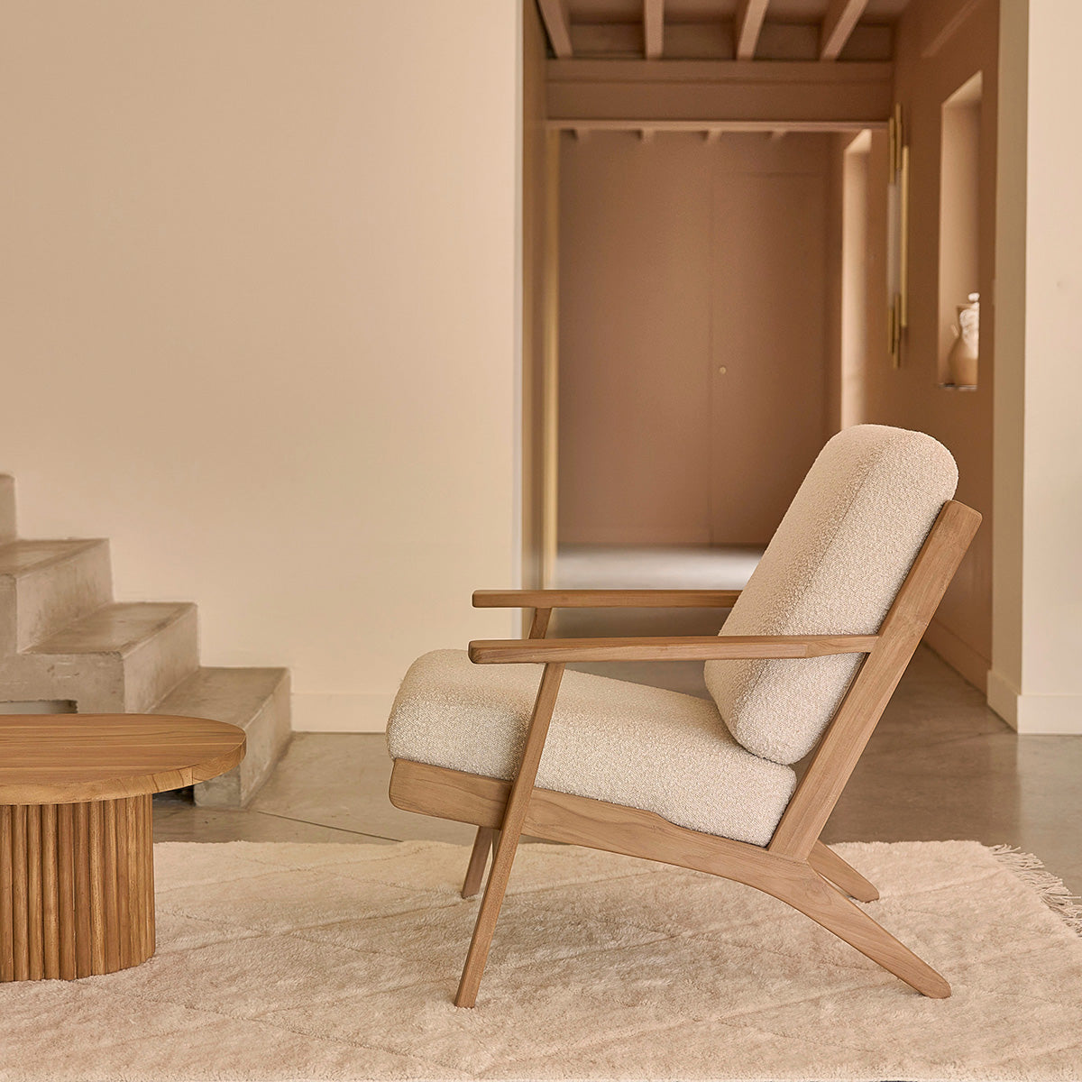 SERENE - Fauteuil en teck massif et tissu bouclette