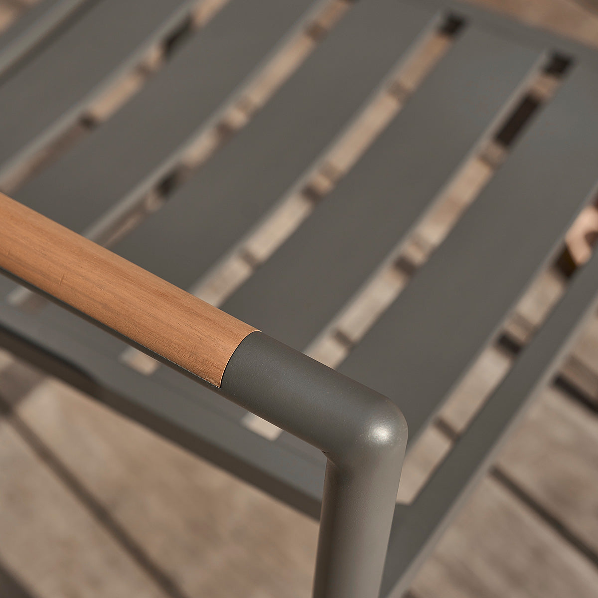 SIENA - Gartensessel aus massivem Teakholz und Aluminium (Set von 2)