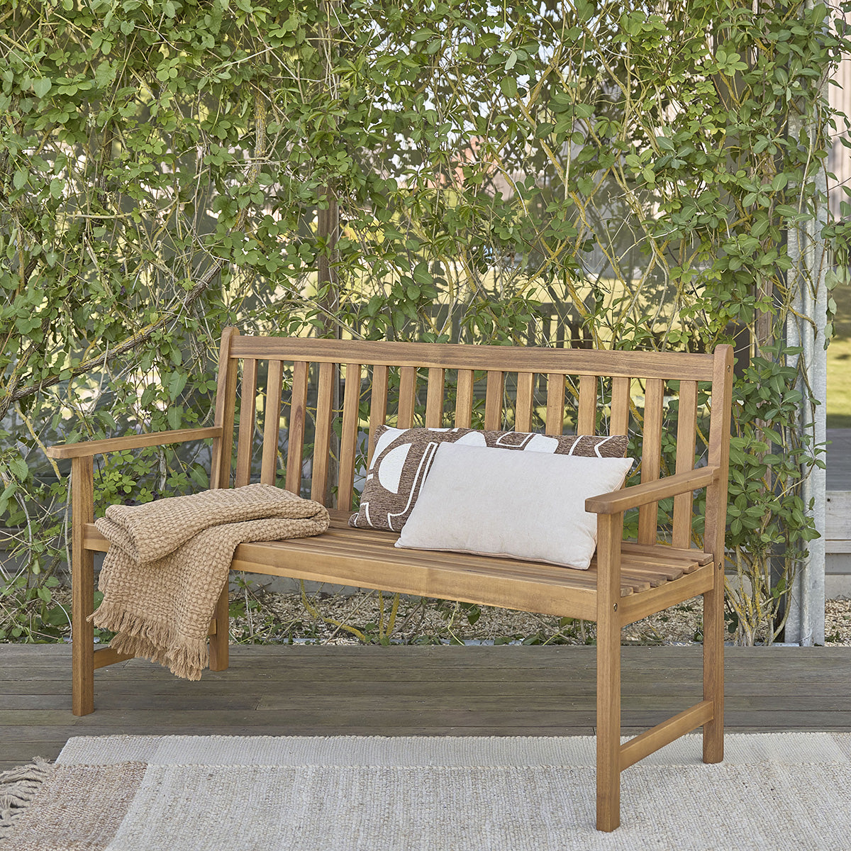 HANOÏ - Gartenbank aus massivem Akazienholz 150 cm
