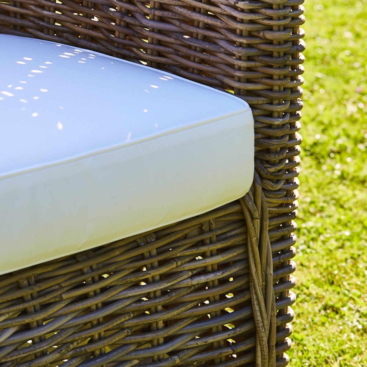 MUSA - Sessel aus naturfarbenem Kubu