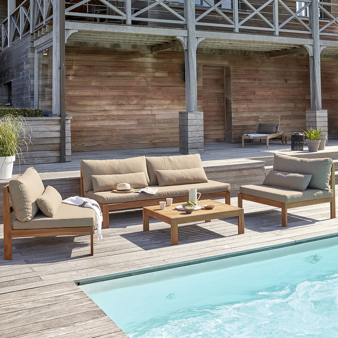 PALMA - Gartenlounge aus massivem Teakholz in Taupe