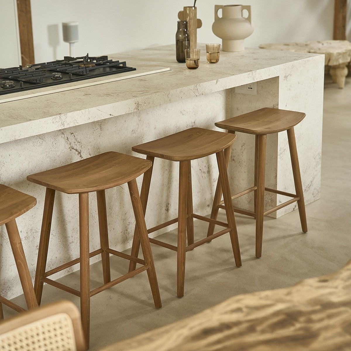 AMBRE - Set aus 2 Hockern aus massivem Teakholz 75 cm