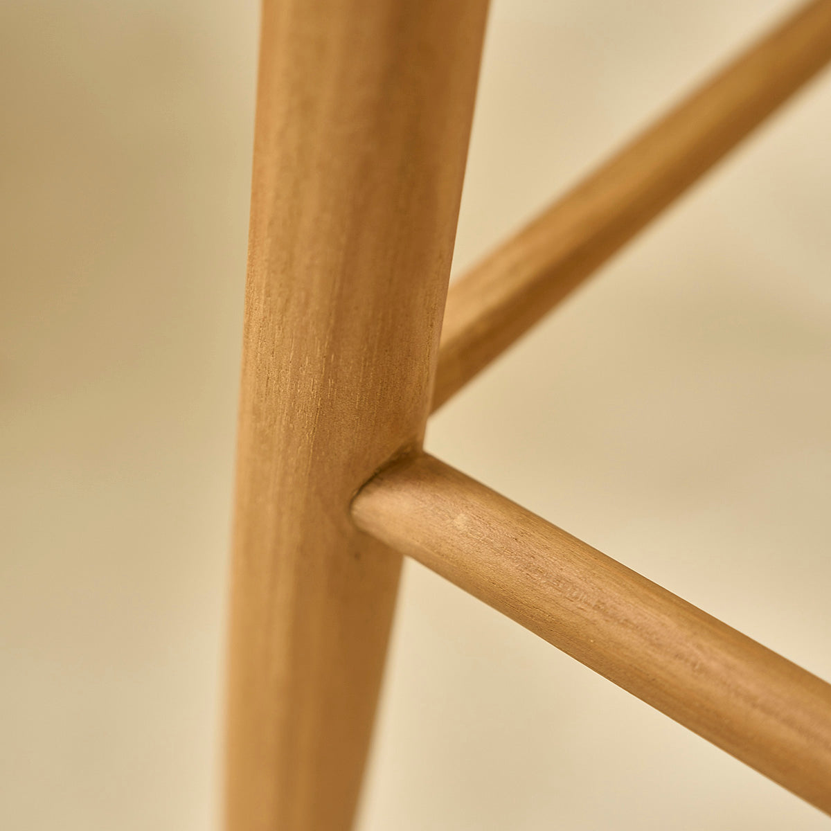 AMBRE - Hocker aus massivem Teakholz 75 cm