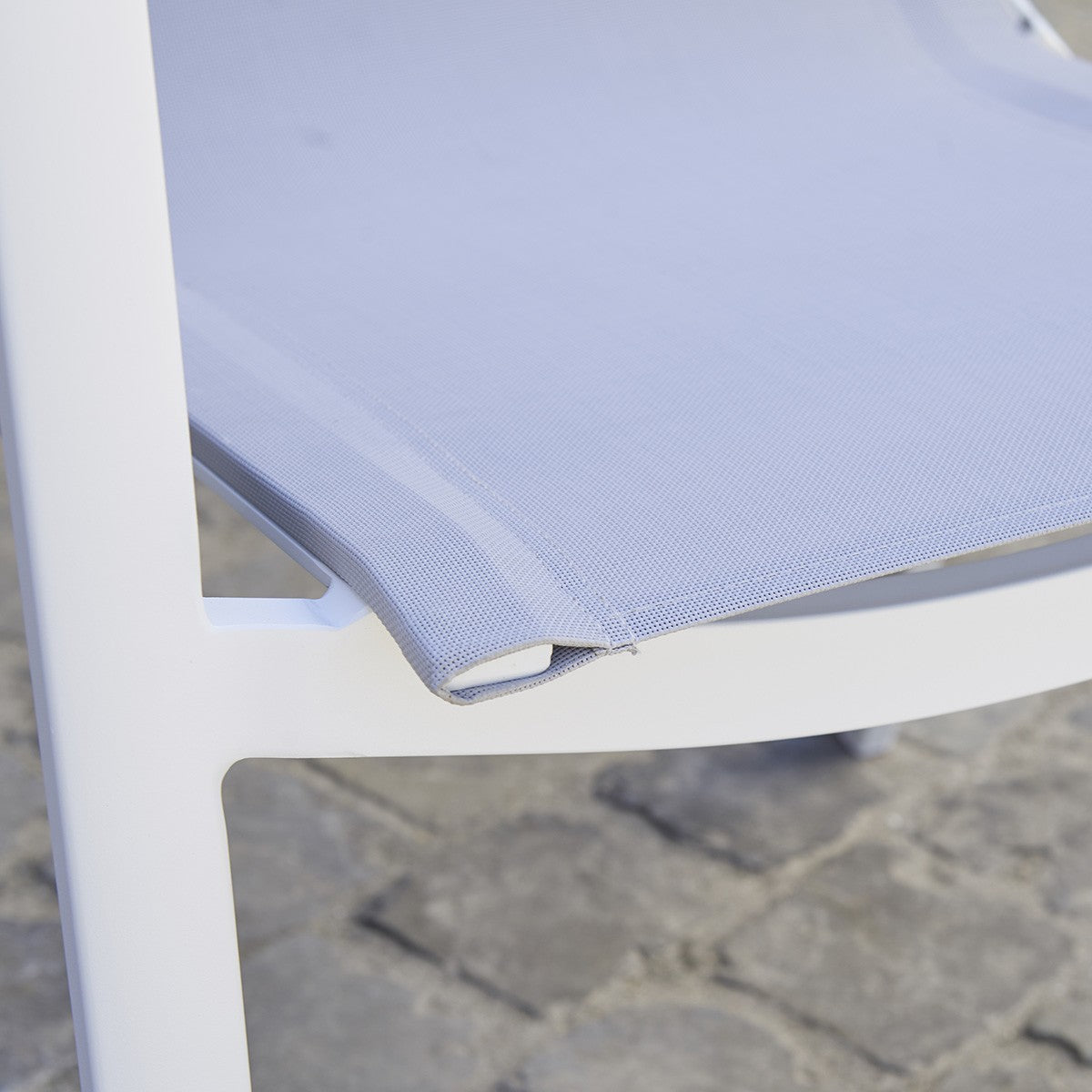 TULUM - Gartensessel aus weißem Aluminium und grauem Textilene