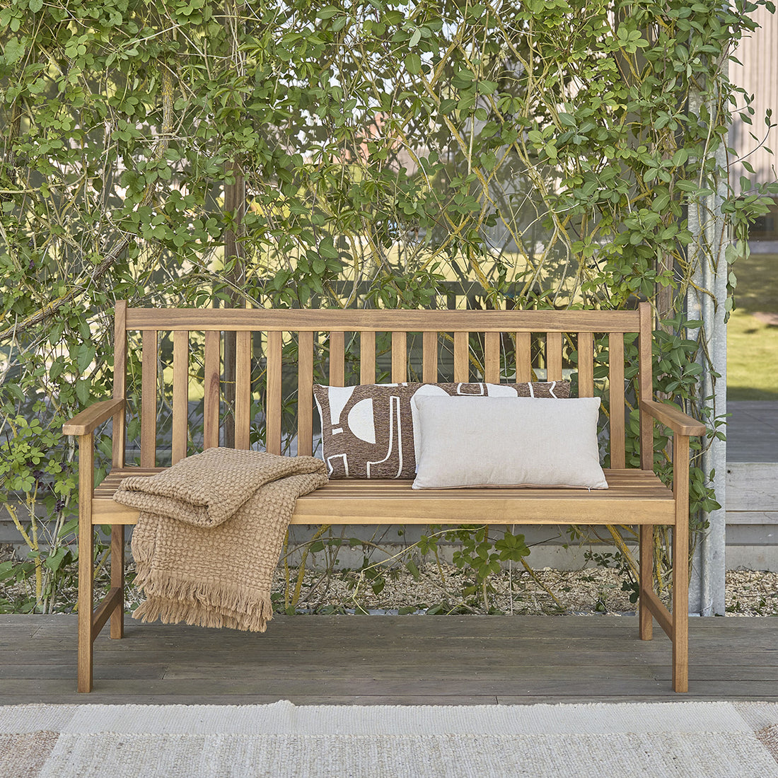 HANOÏ - Gartenbank aus massivem Akazienholz 150 cm