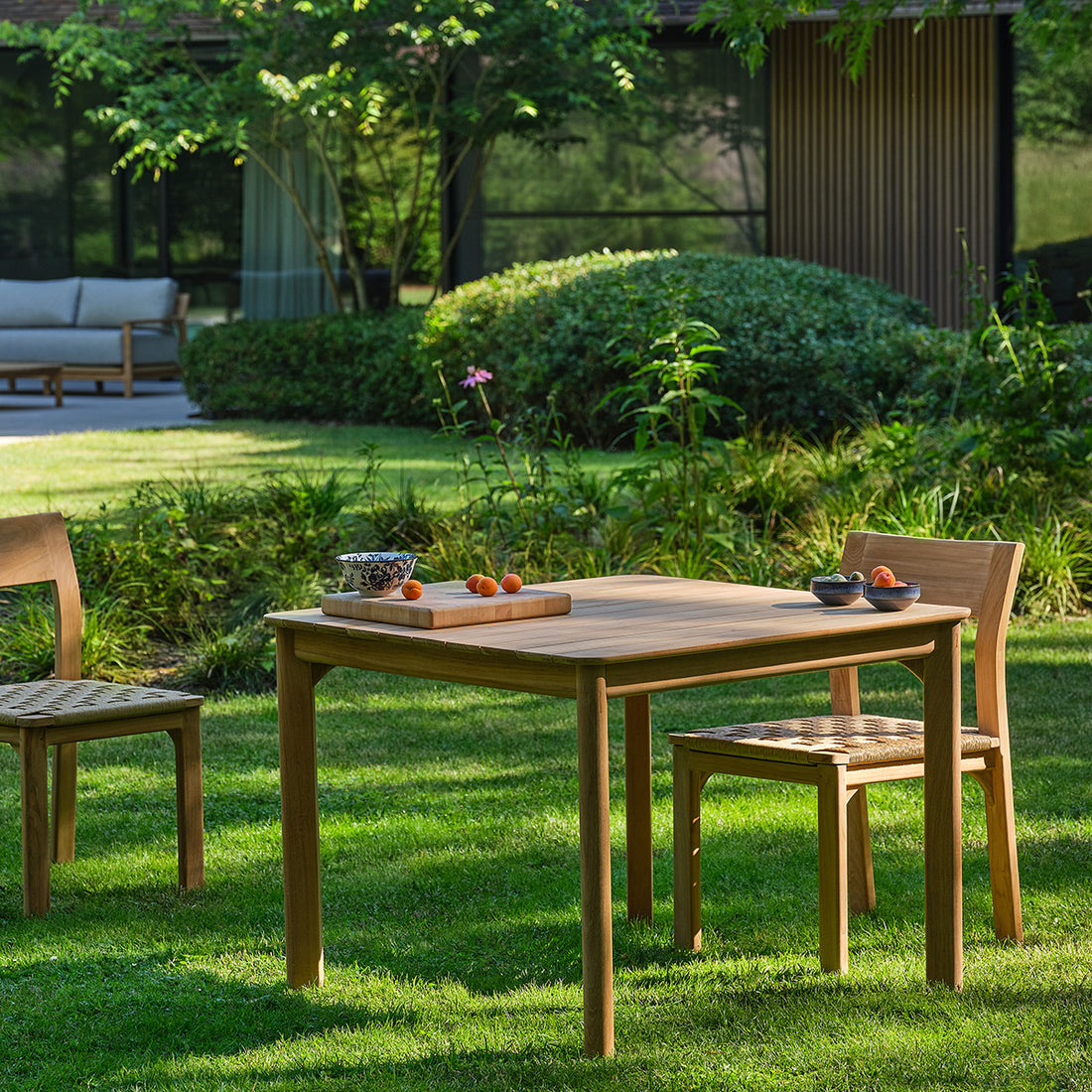 PIANA - Gartentisch aus massivem Teakholz für 4 Personen