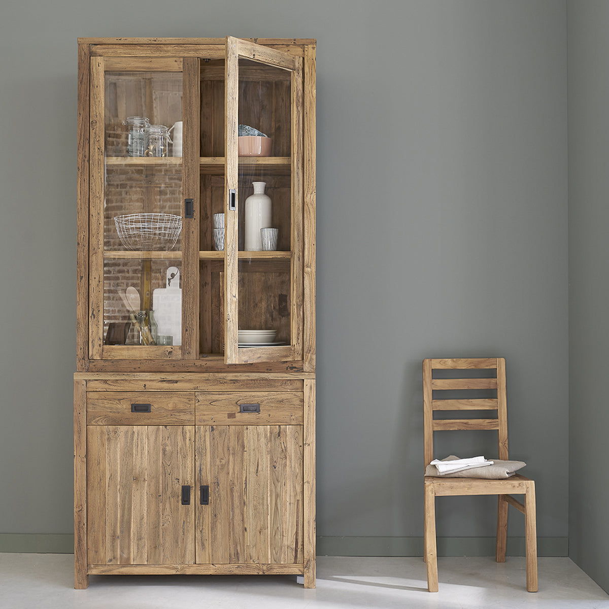 CARGO - Geschirrschrank aus massivem, recyceltem Teakholz 100 cm