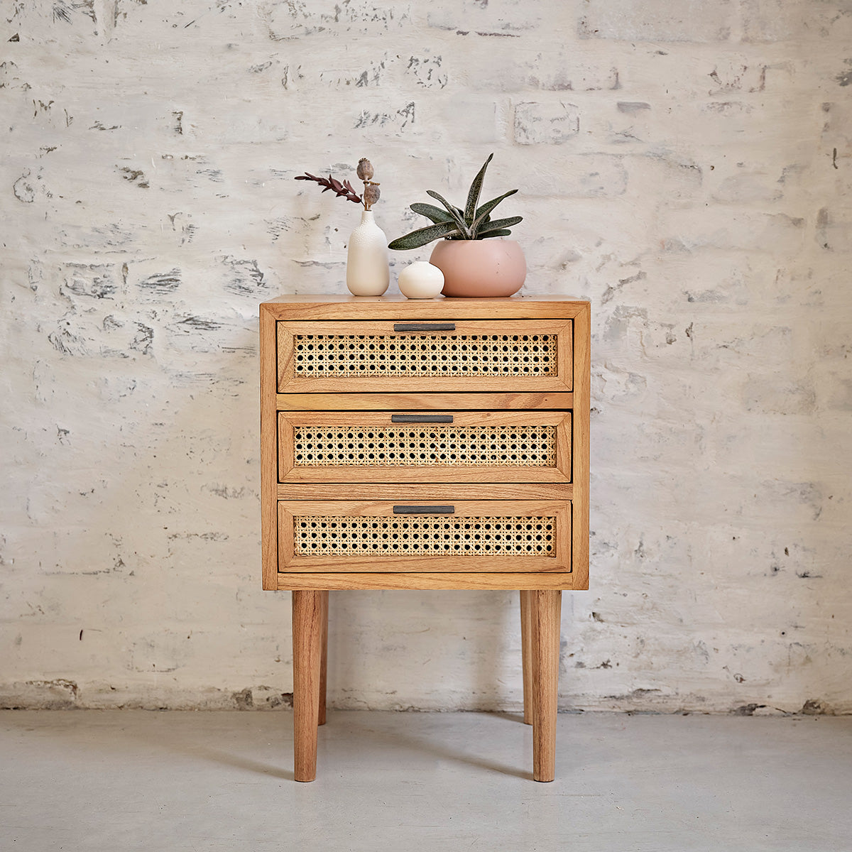 ALBA - Table de chevet en mindi massif et cannage 40 cm