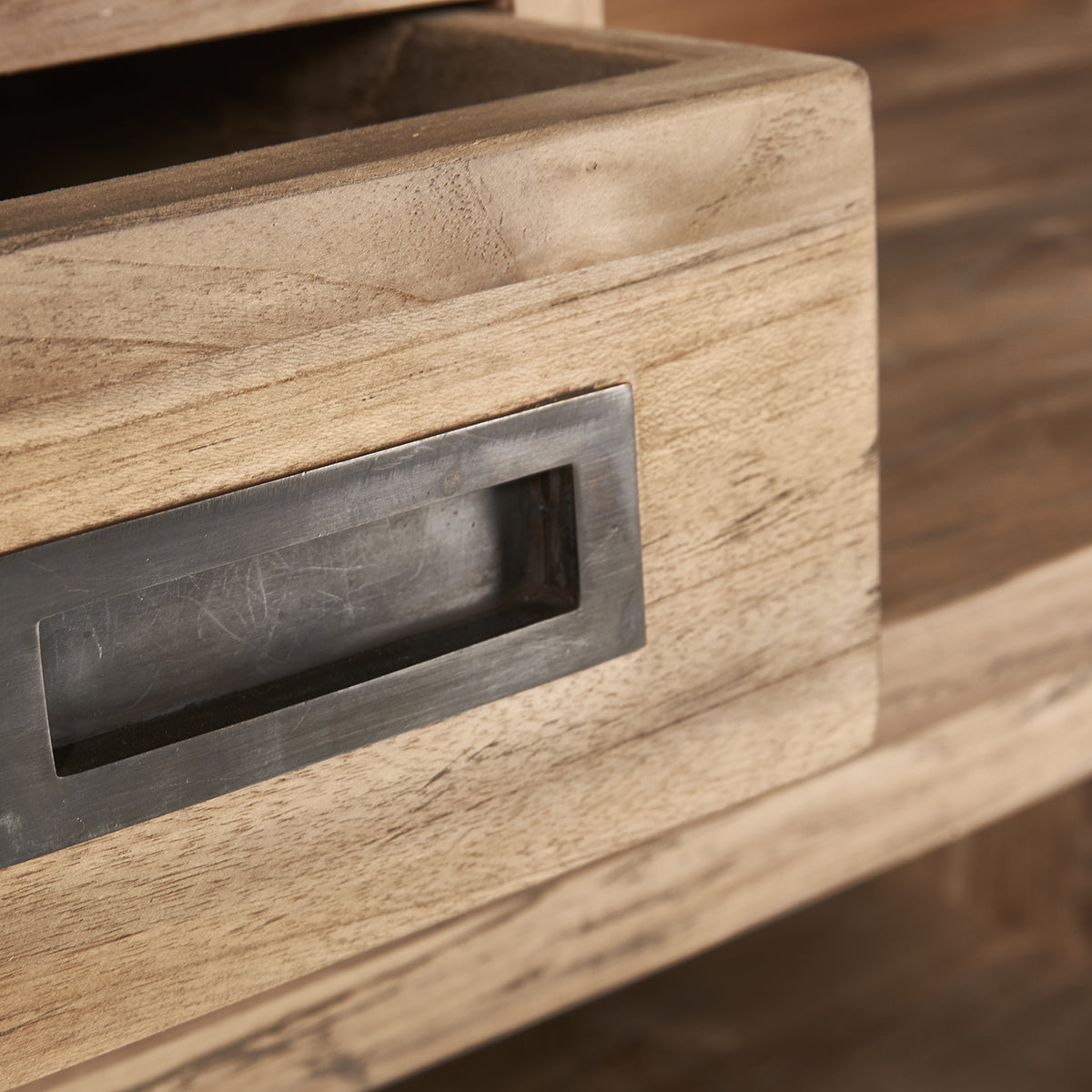 CARGO - Bar aus massivem recyceltem Teakholz 120