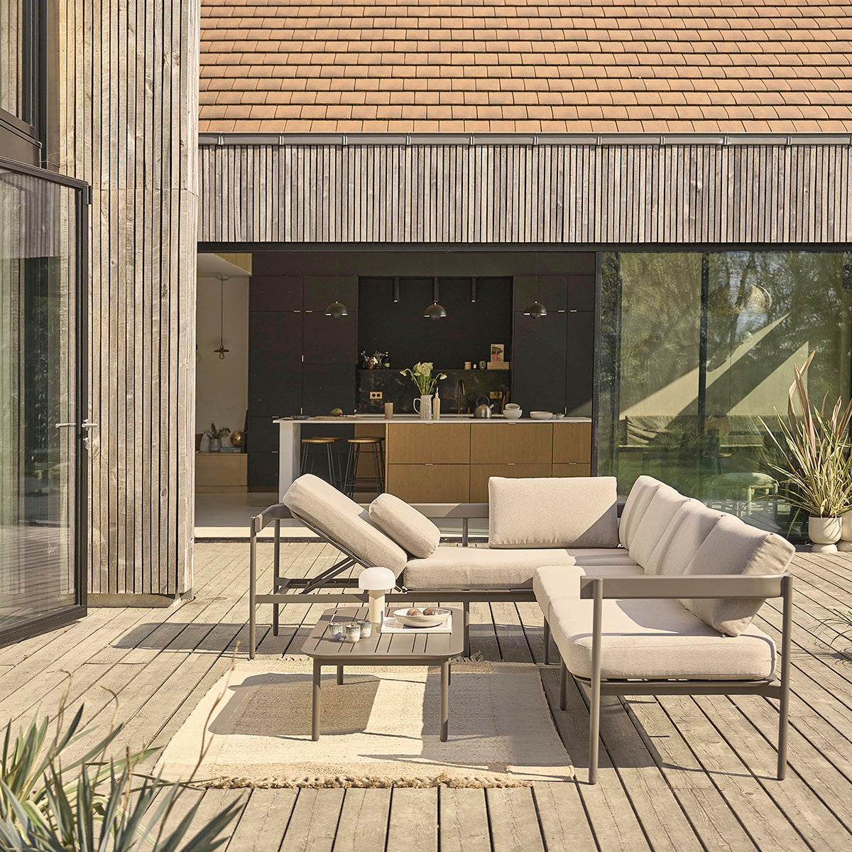 ALVAR - Gartenmöbel aus Aluminium