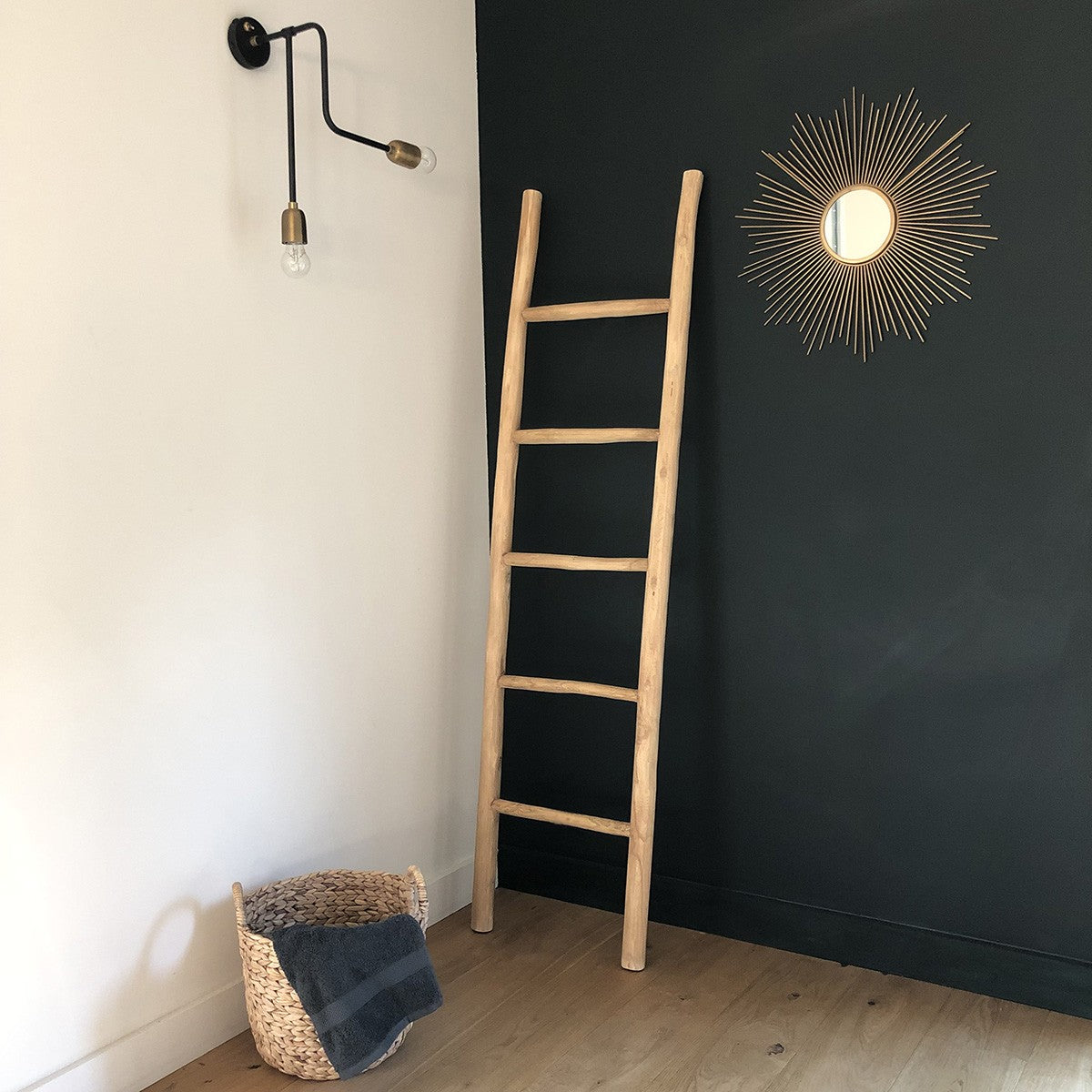 CLARA - Handtuchhalter-Leiter aus massivem Teakholz 170 cm