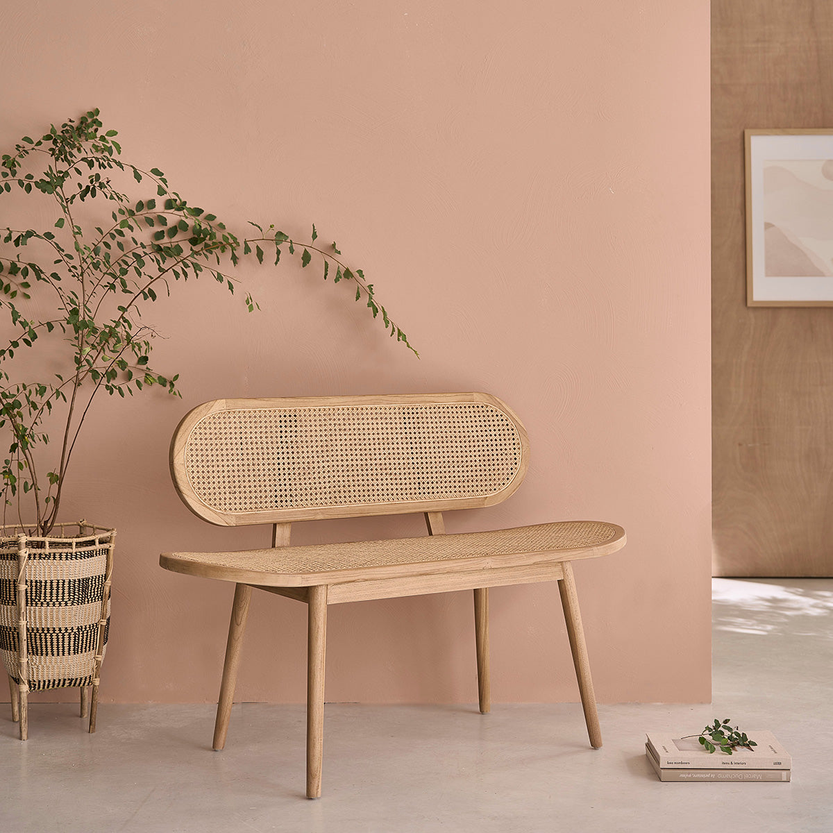 LOÉ - Sitzbank aus massivem Teakholz und Rohrgeflecht 120 cm