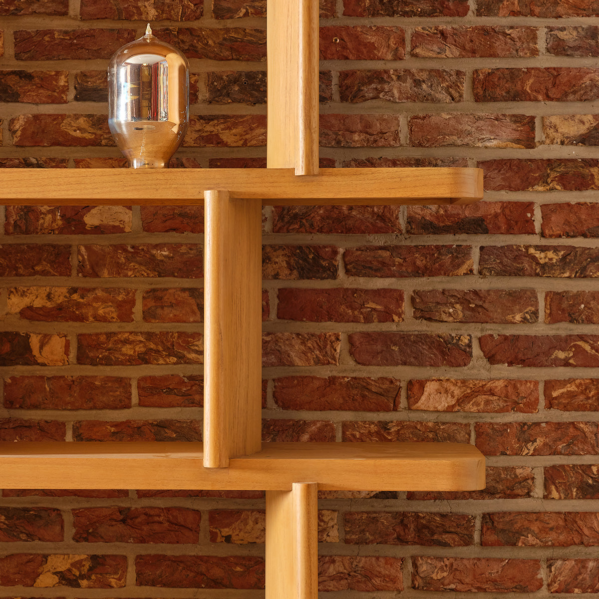 OTTO - Bücherregal aus naturbelassenem Mindi-Holz, 160 cm