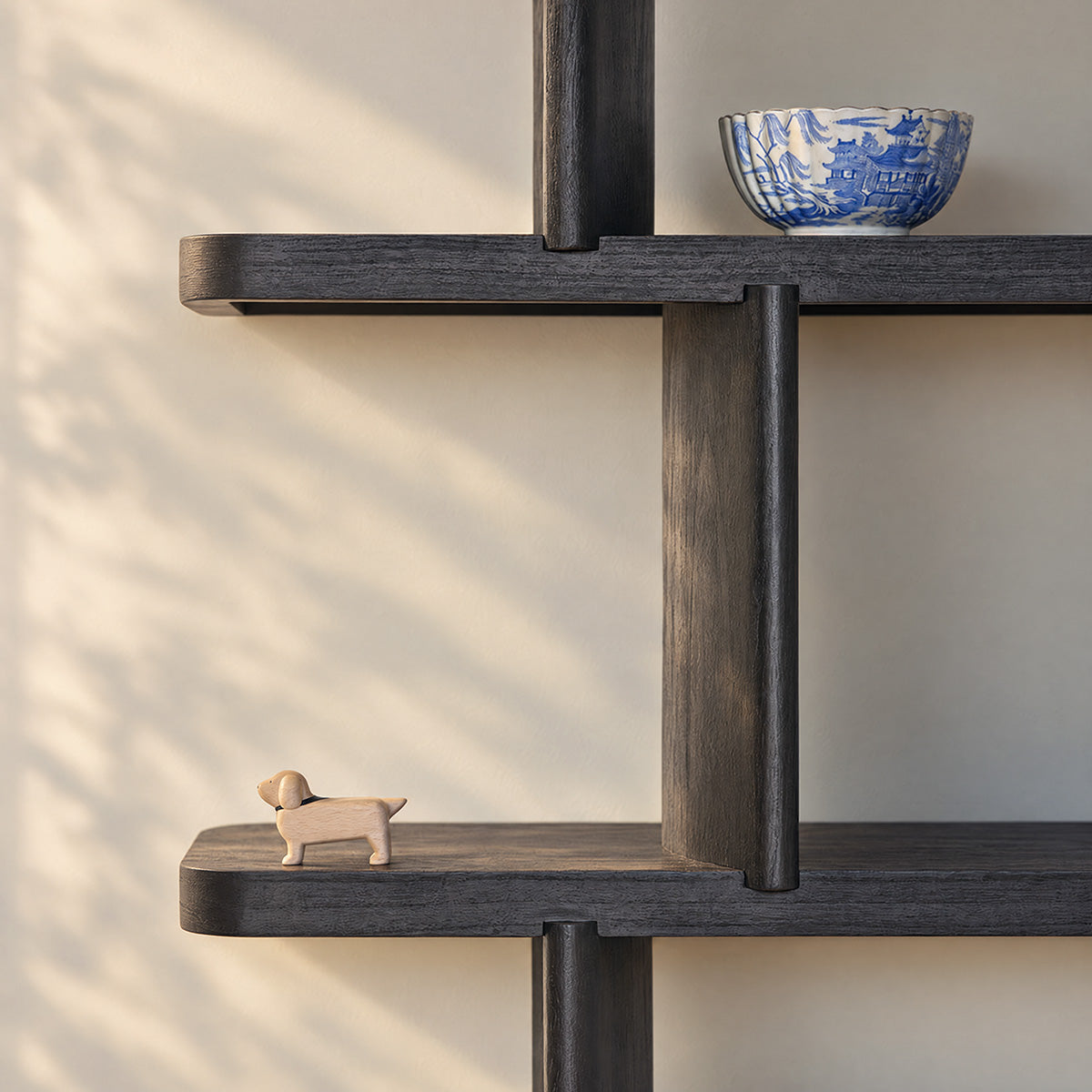 OTTO - Regal aus schwarzem Mindi-Holz, H 161 cm
