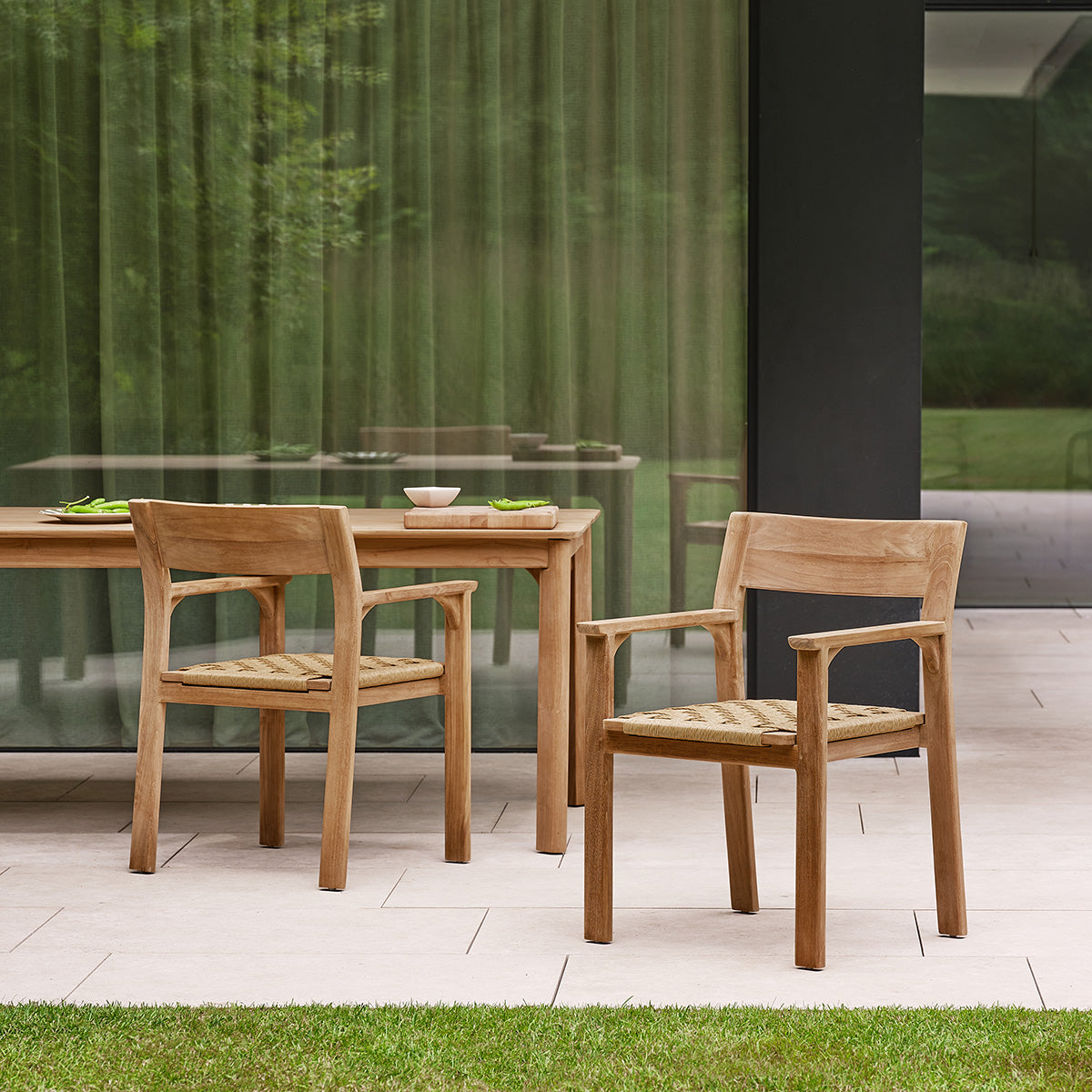 FDJ0018-fauteuil_de_jardin_en_teck_massif_et_rotin_lot_de_2-03.jpg