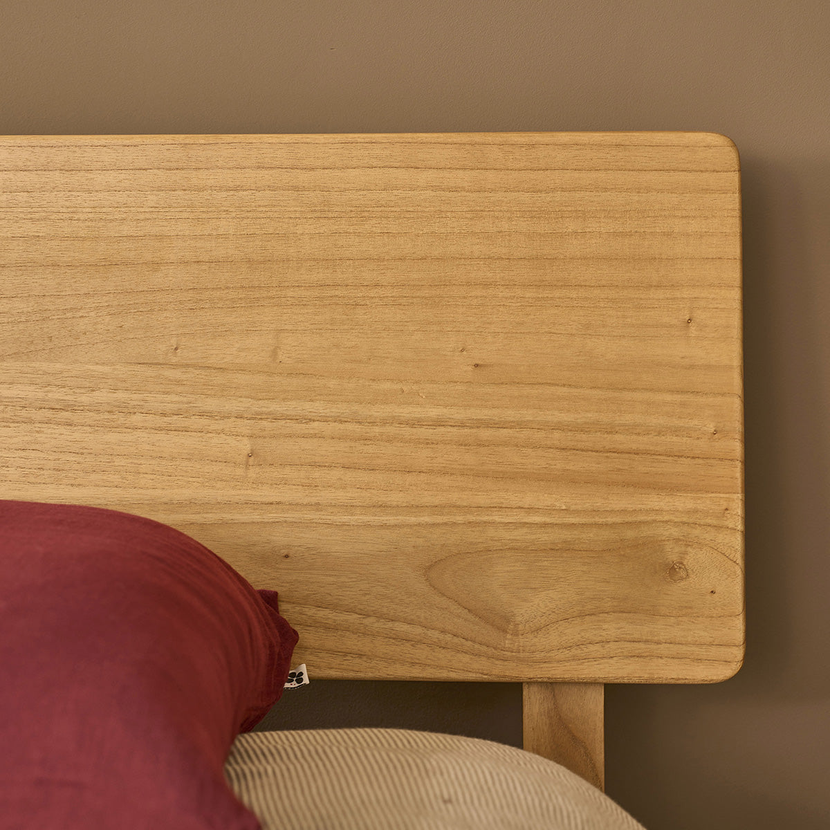 LIT0004-lit_en_bois_de_mindi_160_cm_avec_sommier-04.jpg