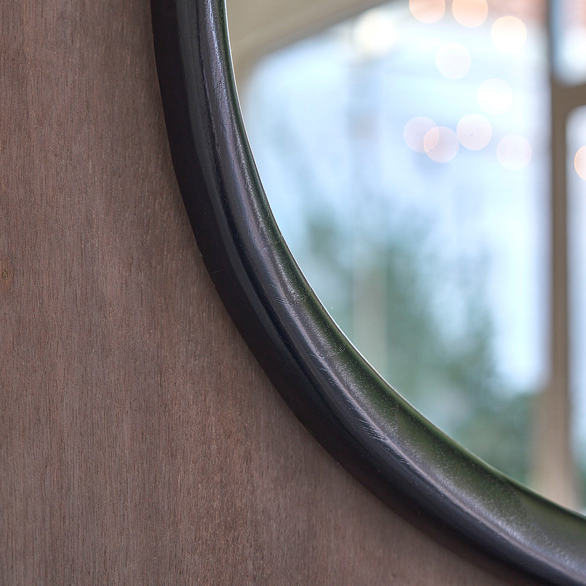 THELMA - Organischer Spiegel aus schwarzem Mindi-Holz, 75 x 60 cm