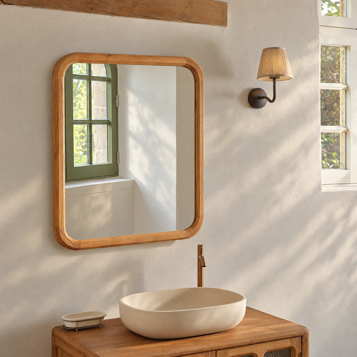 MIR0017-miroir_en_teck_recycle_80x70cm-03.jpg