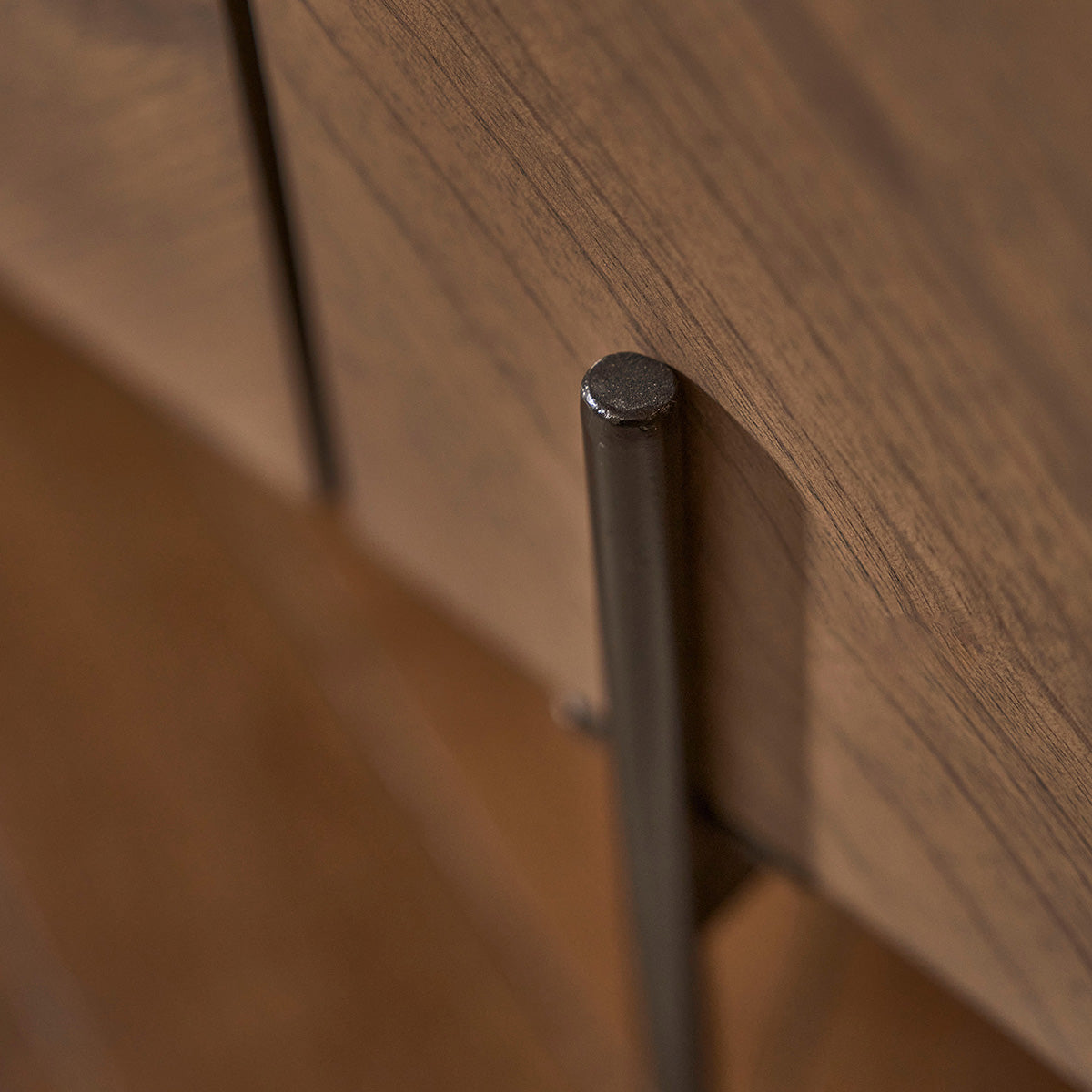 CALIX - TV-Möbel aus massivem Mindi und Metall in Walnuss-Finish 160 cm