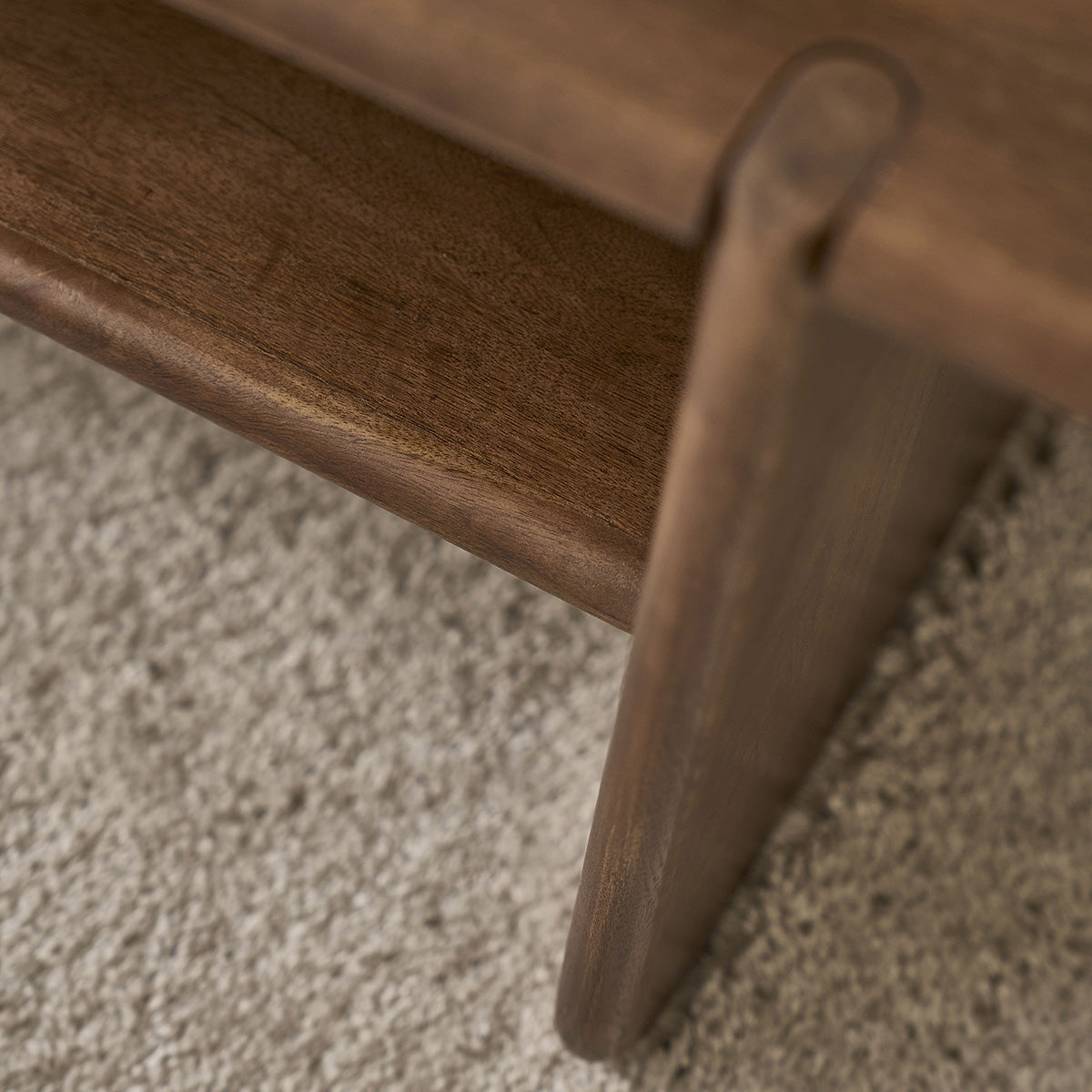 SOFIA - Couchtisch aus massivem Mangoholz, 120 cm