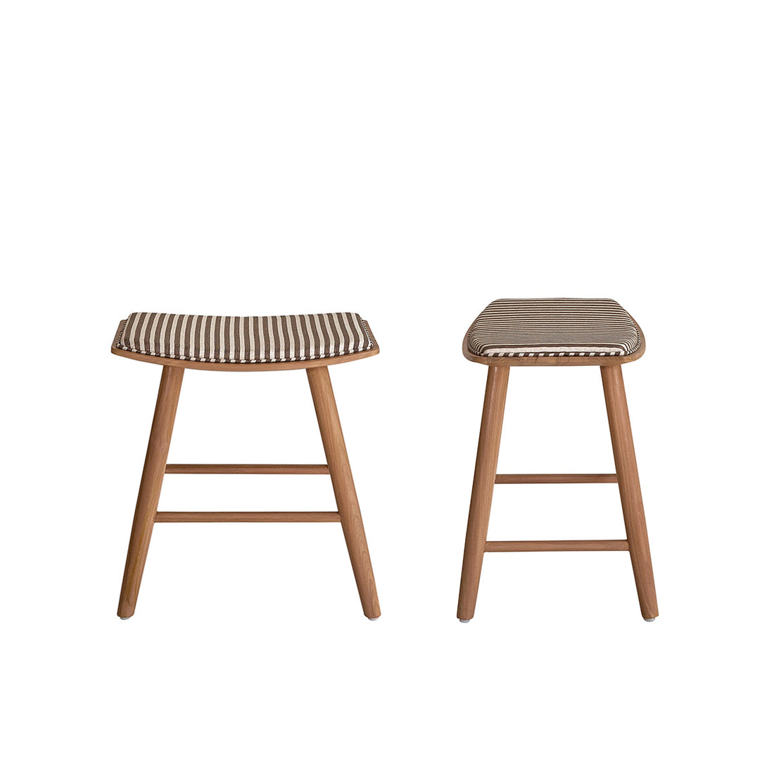 AMBRE - Set aus 2 Barhockern aus massivem Teakholz mit gestreifter Sitzfläche, 45 cm
