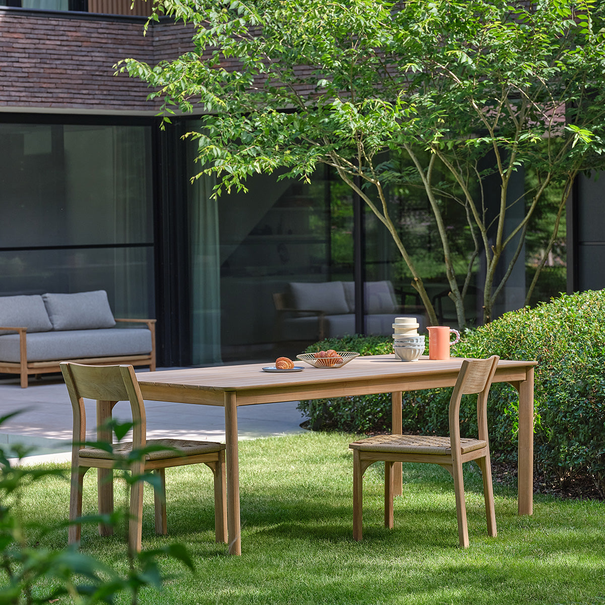 PIANA - Gartentisch aus massivem Teakholz für 8 Personen