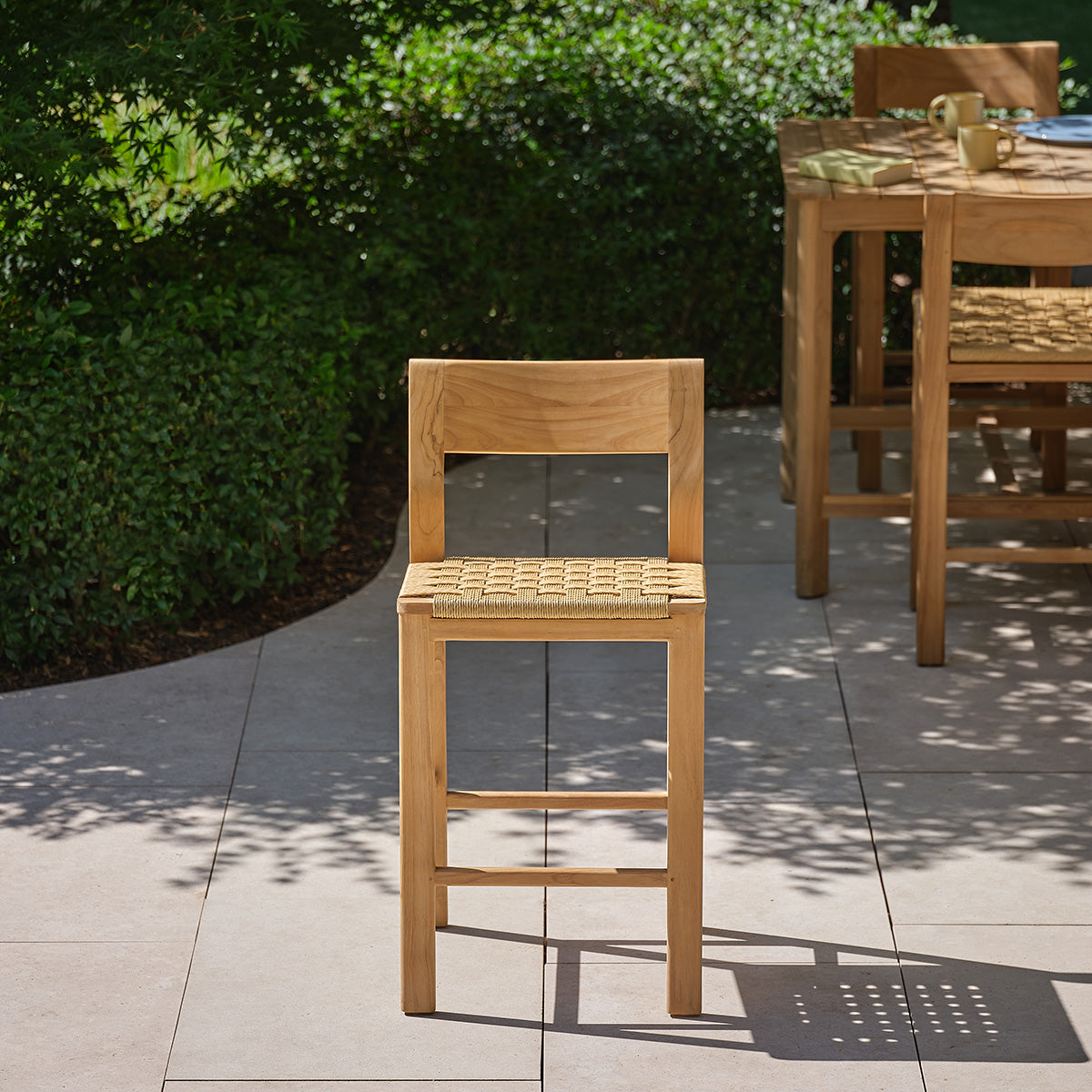 PIANA - Barstuhl für den Garten aus massivem Premium-Teakholz