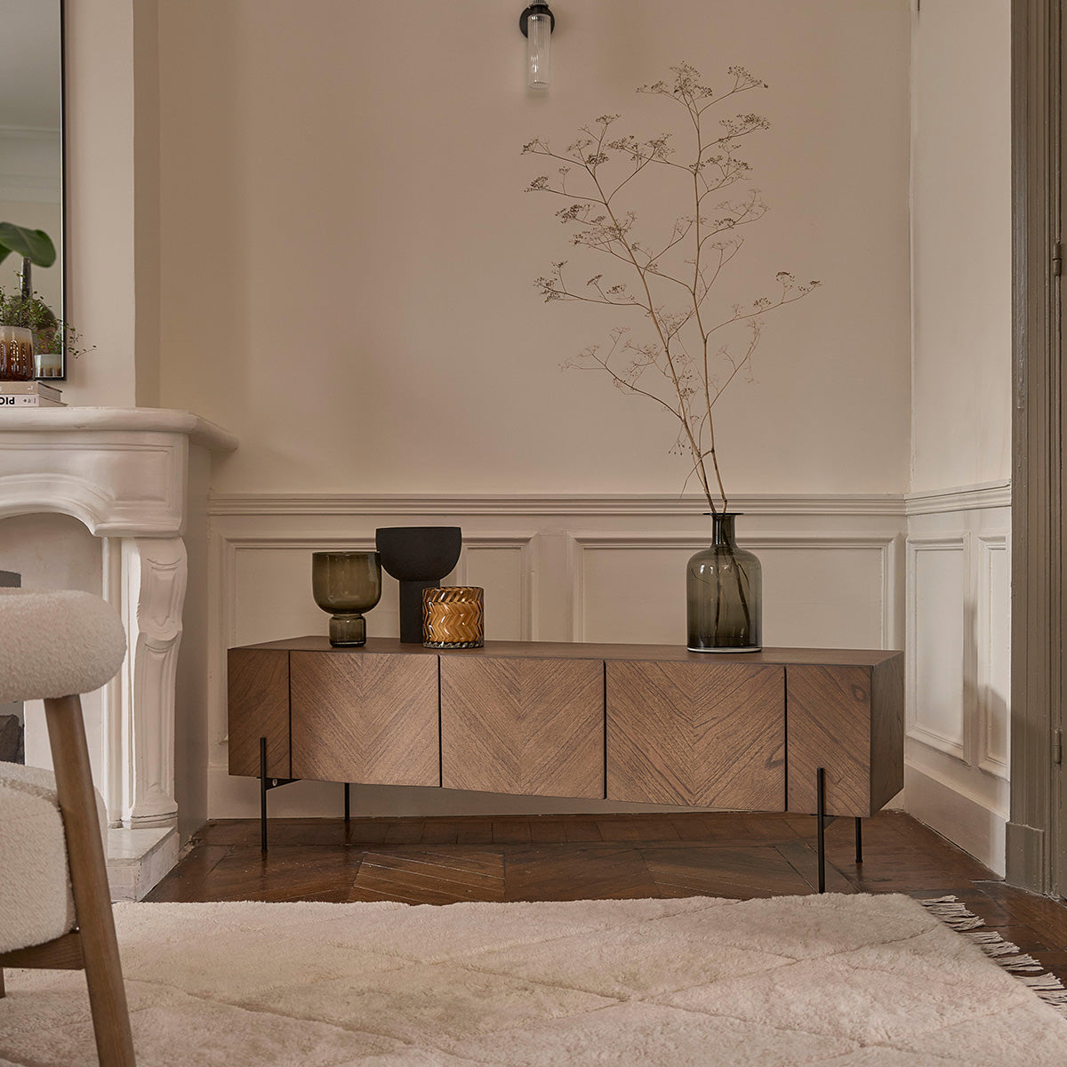 CALIX - Meuble TV en mindi massif et métal finition noyer 160 cm