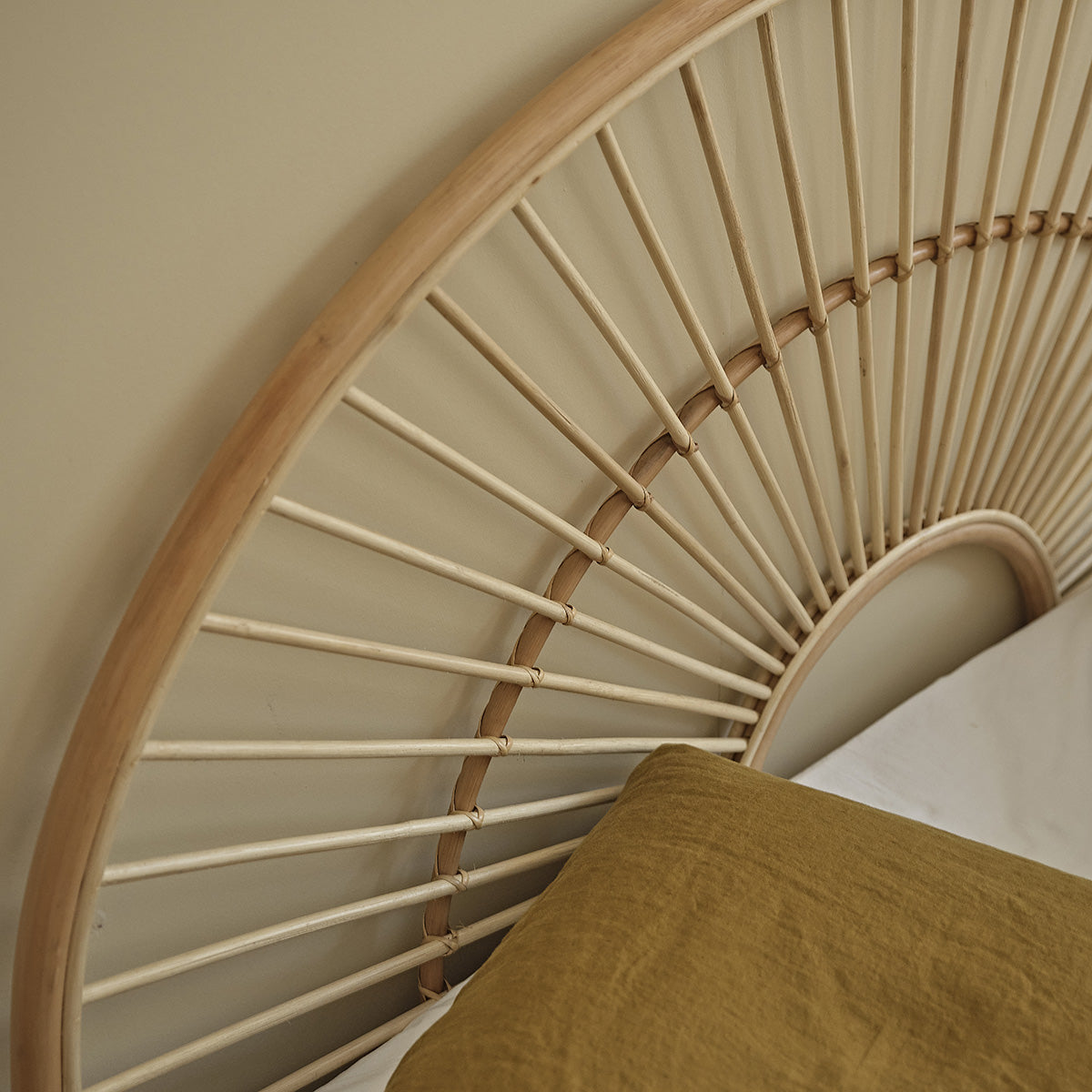 BOHO - Abgerundetes Kopfteil aus Rattan 160 cm