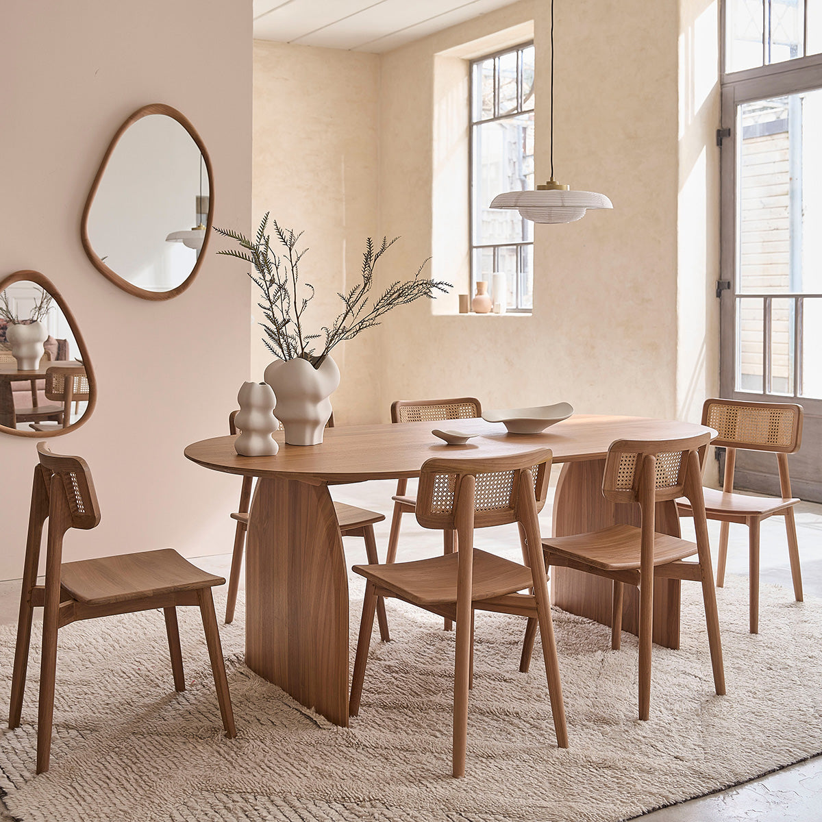 LÉONIE - Ovaler Tisch aus massivem Teakholz 6/8 pers.