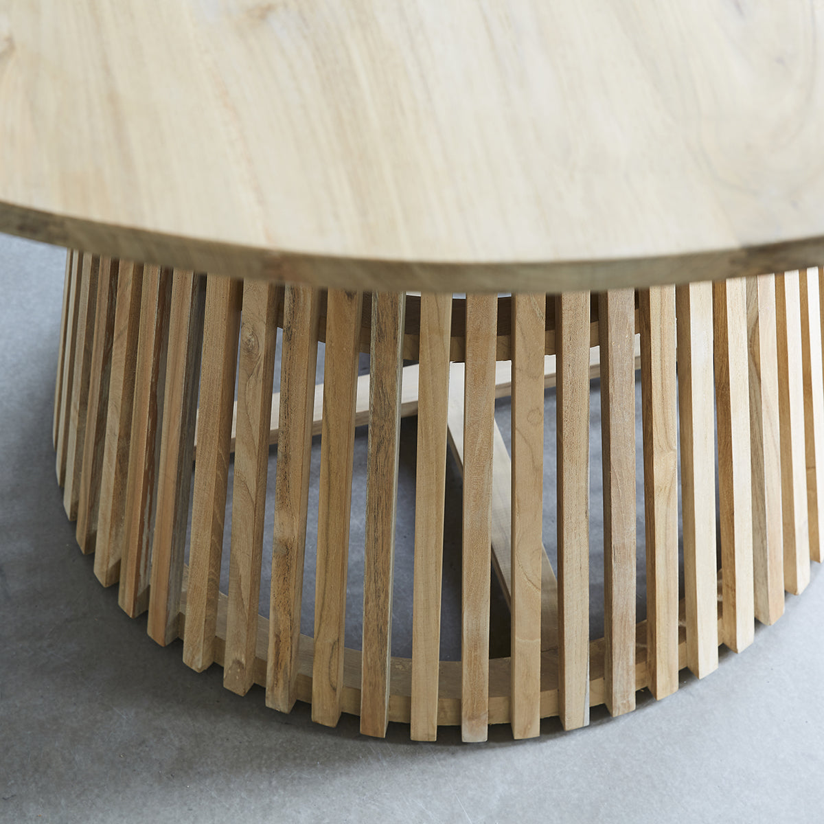 VICTORIA - Tisch aus massivem Teakholz rund 4 pers.