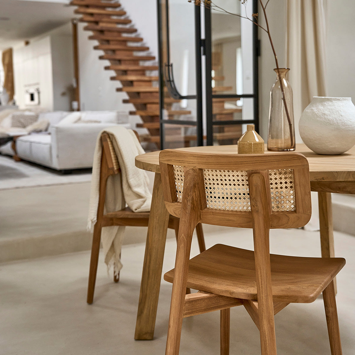 ALDO - Tisch aus massivem Teakholz rund 4 pers.