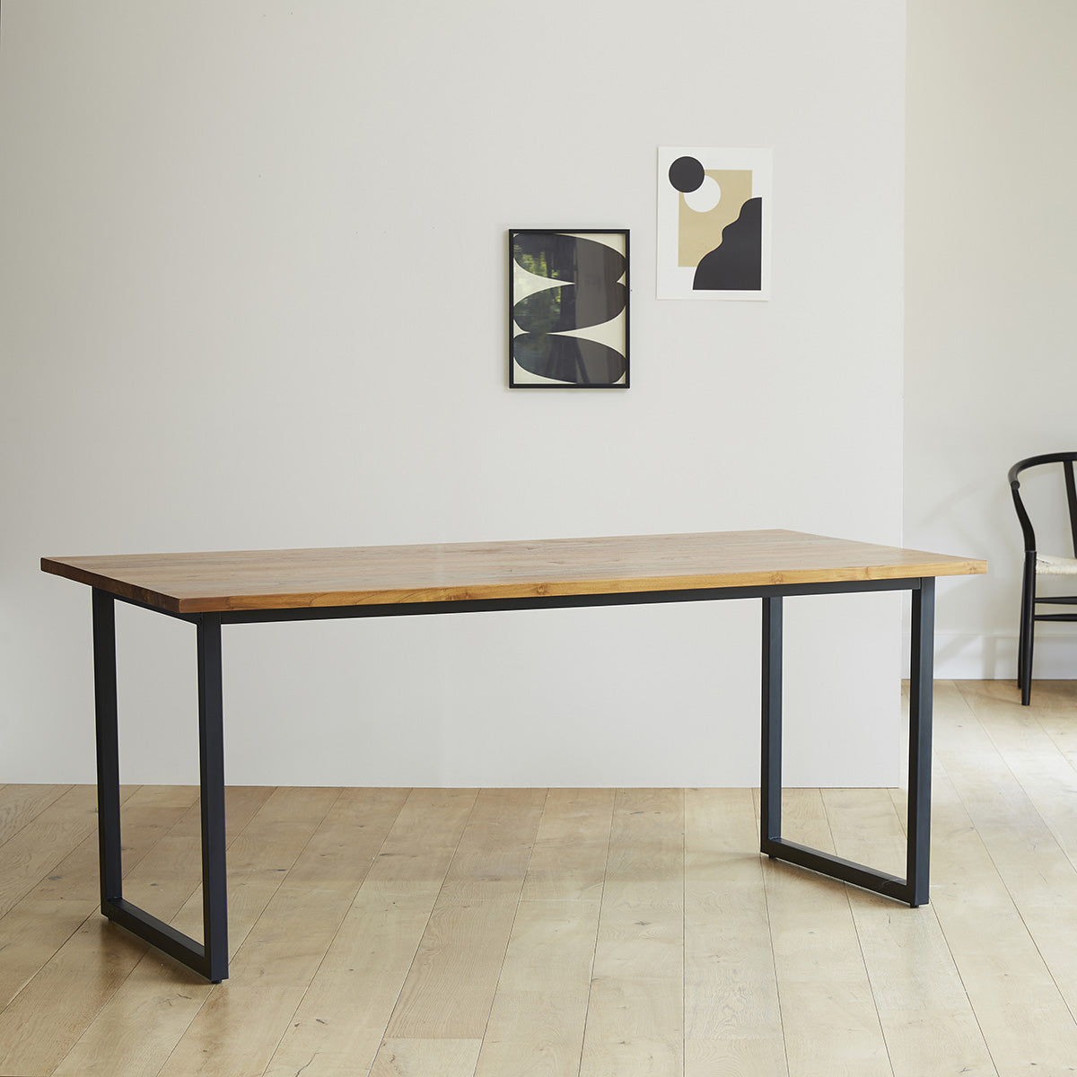 HUGO - Tisch aus massivem Teakholz und Metall 8 pers.