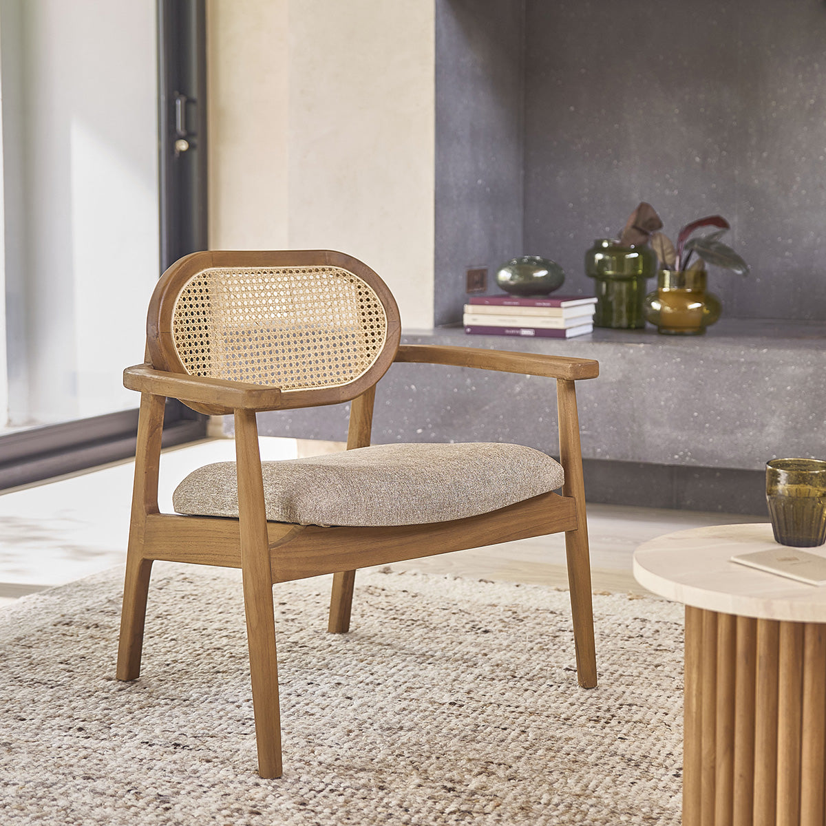 COLINE - Table d'appoint en teck massif et marbre ronde