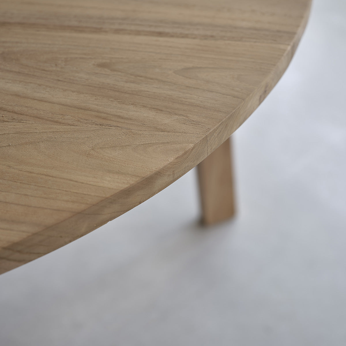 ALDO - Tisch aus massivem Teakholz rund 4 pers.